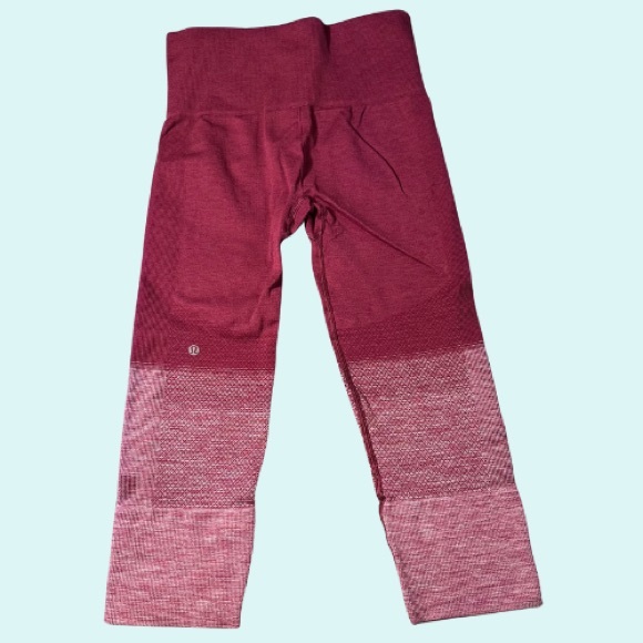 Lululemon Seamlessly Street Crop Leggings Size 2 in Heathered Burgundy - Picture 4 of 8